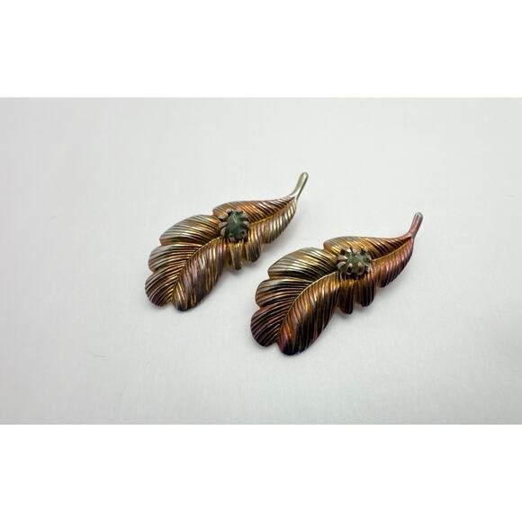 Vintage Pair Mid-Century Iridescent Feather Brooches, Rainbow MCM Statement Pins - Picture 1 of 8